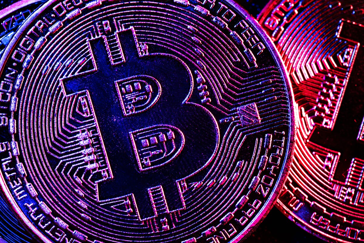 Bitcoin Price Struggles to Recover: Analysts Assess the Current Situation and the Possibility of a Halving Rally