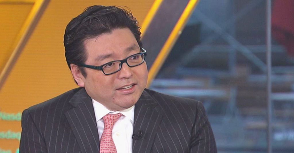 Bullish Analyst Tom Lee Says, ‘Ethereum Will Outperform Bitcoin,’ Explains His Expectations